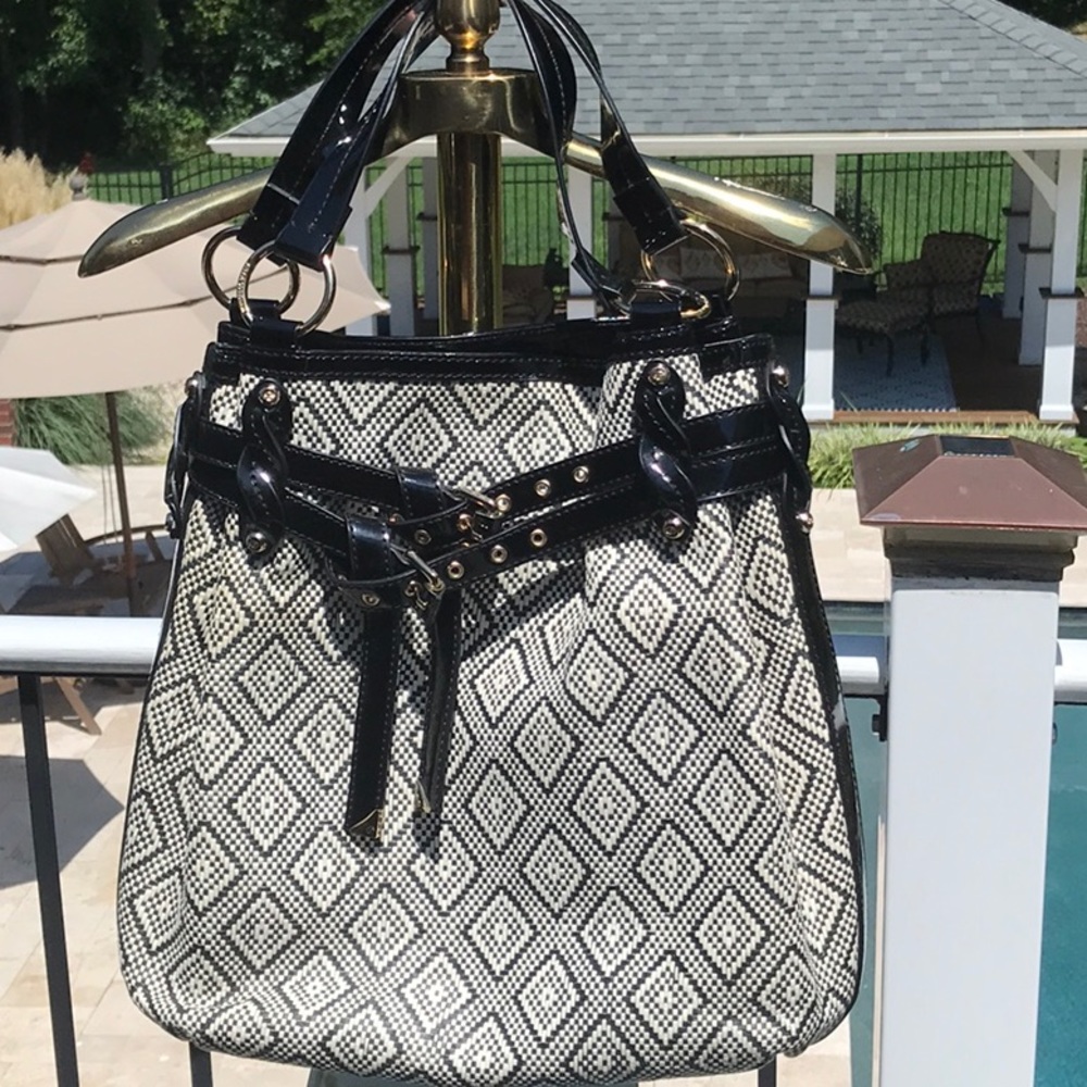 Francesco Biasia Black and Crème Tote, trimmed in black patent **EUC**